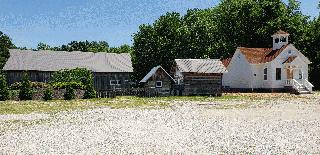 Schaeffer Barn and Schoolhouse